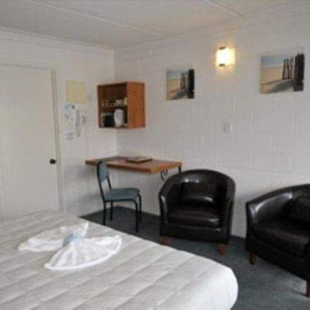 Beachcomber Motel Gisborne Buitenkant foto